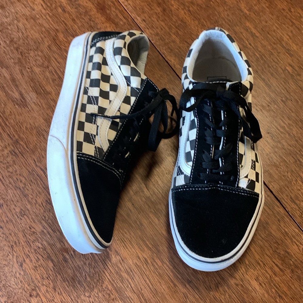 Classic checkerboard and suede Vans size 9